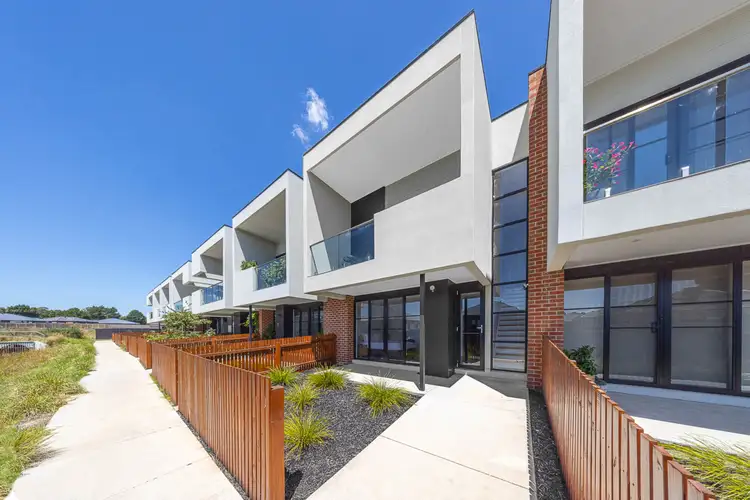 6 Kevlar Close, Canadian VIC 3350