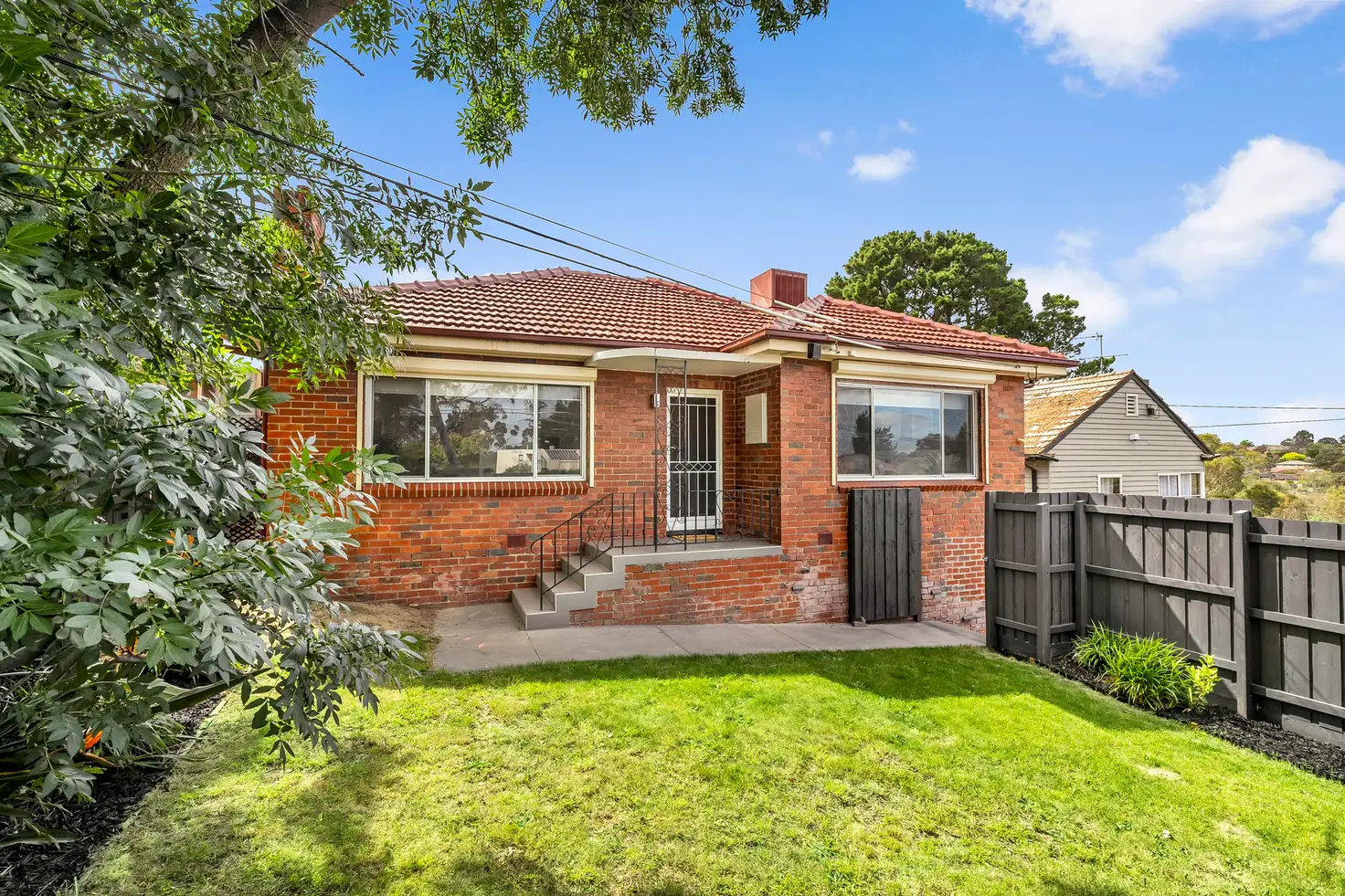 Main view of Homely unit listing, 1/576 Huntingdale Road, Mount Waverley VIC 3149