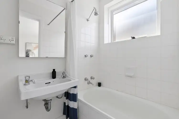 Fourth view of Homely apartment listing, 8/18A Bloomfield Road, Ascot Vale VIC 3032