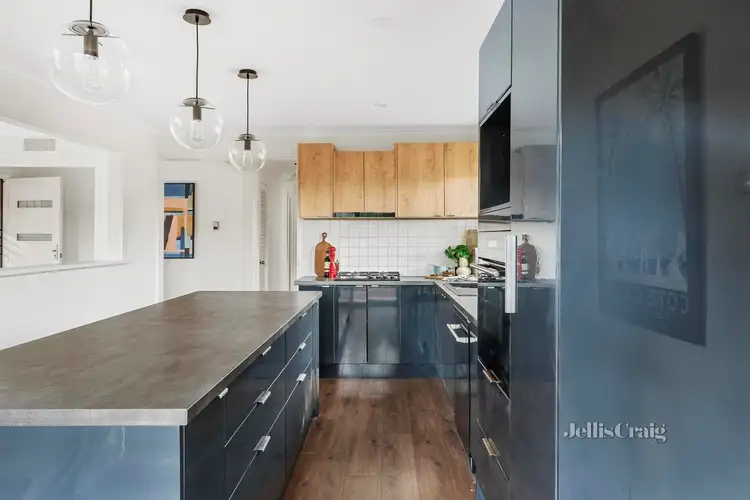 Fifth view of Homely villa listing, 2/48 Pasadena Crescent, Bentleigh East VIC 3165