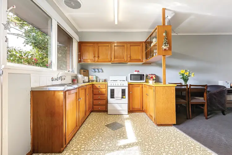 Third view of Homely unit listing, 2/6 Christine Avenue, Alfredton VIC 3350