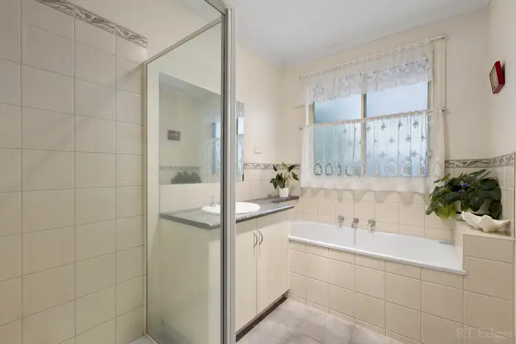 Sixth view of Homely unit listing, 2/32 Cypress Crescent, Leopold VIC 3224