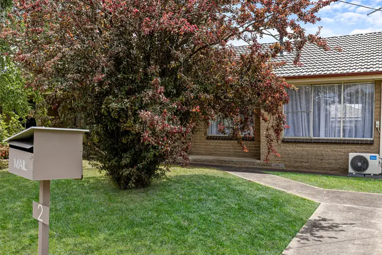 2/3 Webbcona Parade, Wendouree VIC 3355
