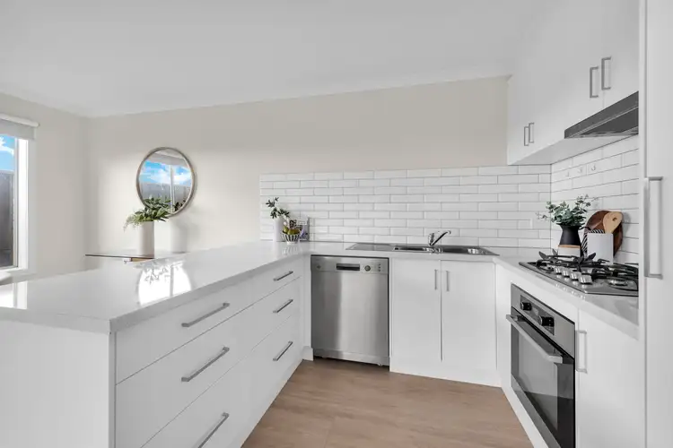 Third view of Homely unit listing, 8 Woodlet Place, Pakenham VIC 3810