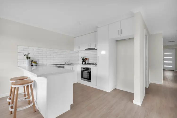 Fourth view of Homely unit listing, 8 Woodlet Place, Pakenham VIC 3810