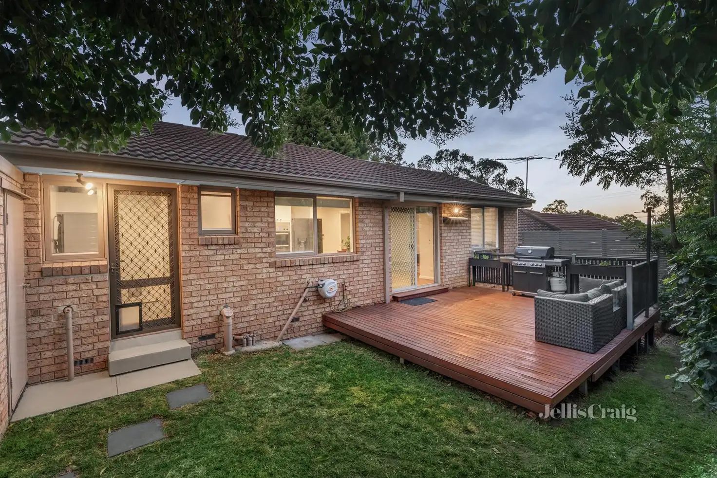 Main view of Homely unit listing, 2/154 Mountain View Road, Briar Hill VIC 3088