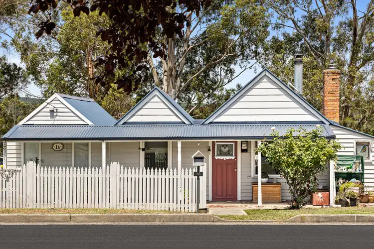 16 Jory Street, Creswick VIC 3363