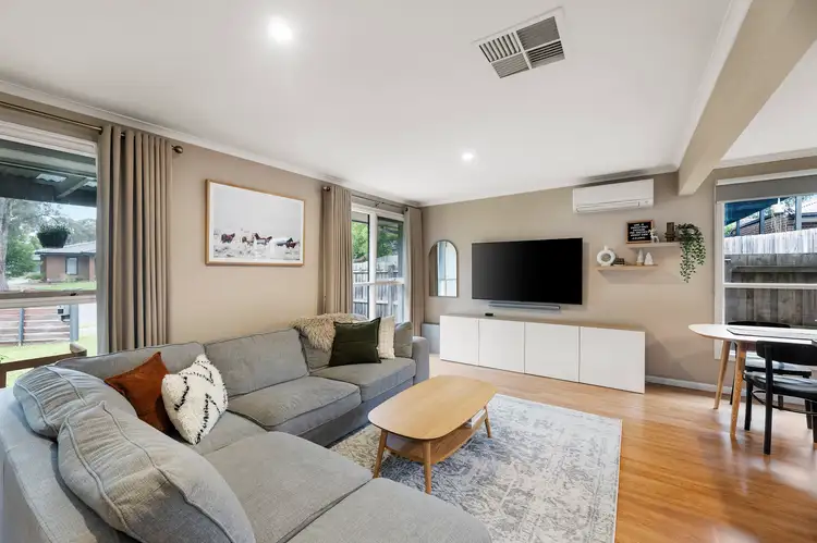 Second view of Homely house listing, 8 Dennis Court, Mooroolbark VIC 3138