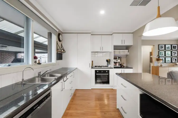 Fourth view of Homely house listing, 8 Dennis Court, Mooroolbark VIC 3138