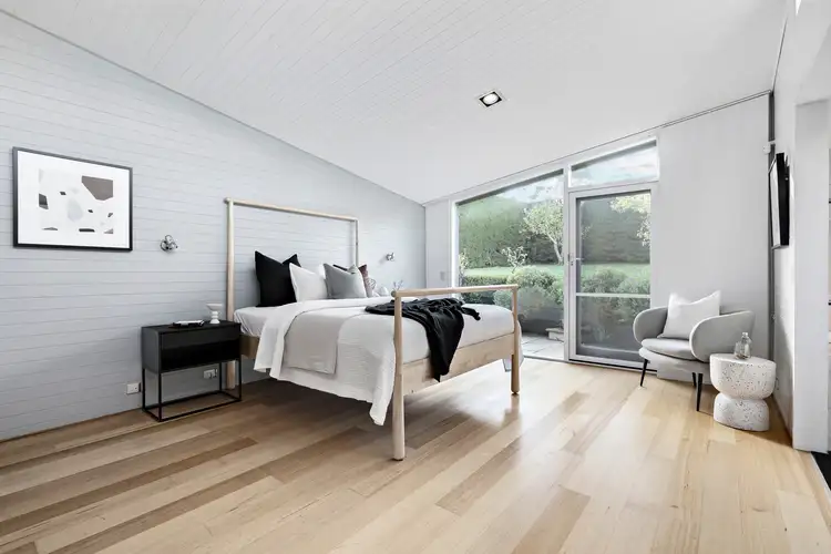 Sixth view of Homely house listing, 10 Bilgola Court, Mount Eliza VIC 3930