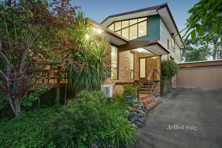 8 Airlie Road, Montmorency VIC 3094