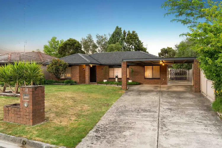 4 Malbec Drive, Mount Clear VIC 3350