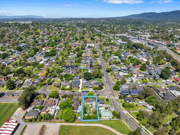 Fifth view of Homely house listing, 3 Esther Crescent, Mooroolbark VIC 3138
