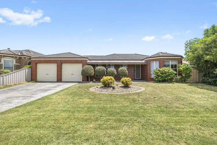 15 Parkside Road, Delacombe VIC 3356