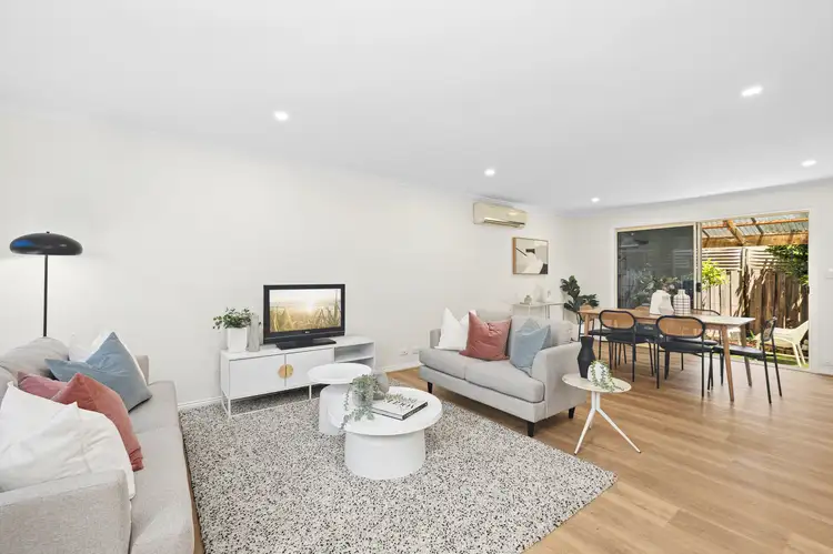 Second view of Homely unit listing, 2/17 Lilac Street, Bentleigh East VIC 3165