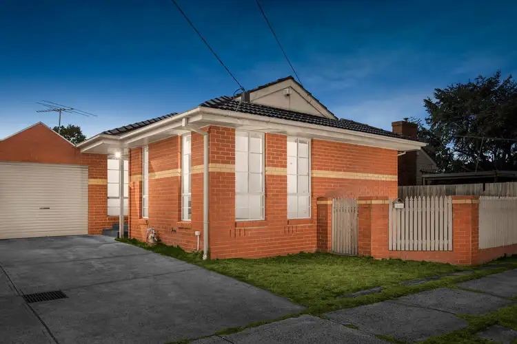 Main view of Homely unit listing, 2/15 Newport Road, Clayton South VIC 3169