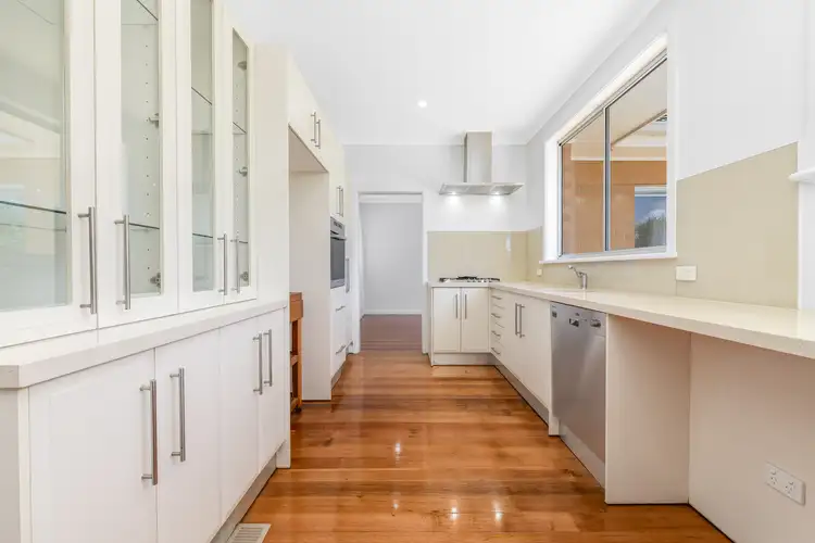 Main view of Homely house listing, 2 Sylvan Crescent, Ashwood VIC 3147