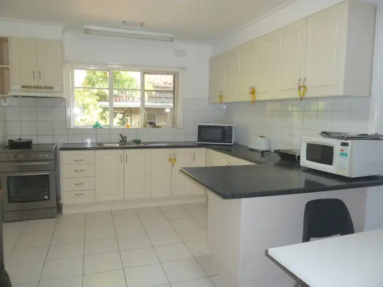 Rooms/227 Elgar Road, Surrey Hills VIC 3127