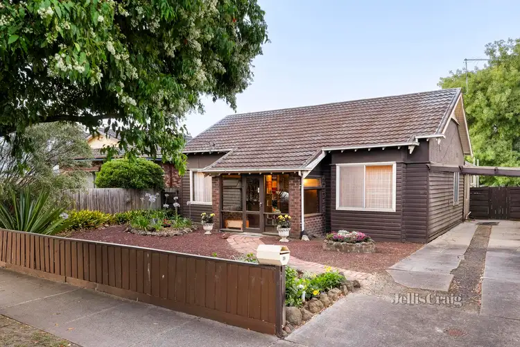 39 Summerhill Avenue, Malvern East VIC 3145