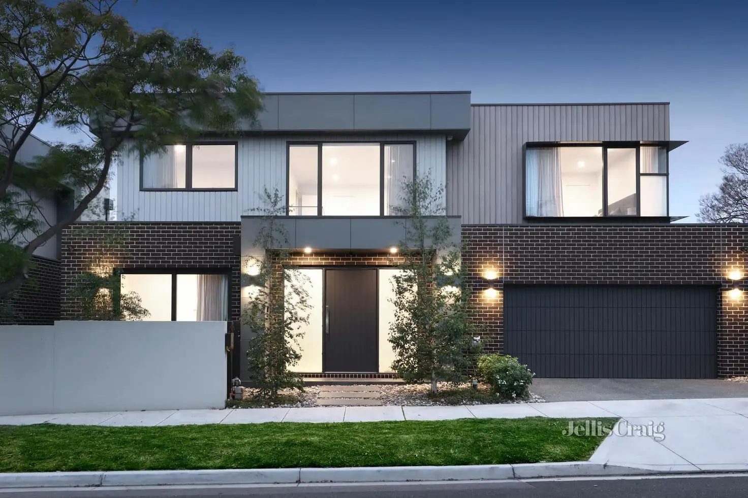 Main view of Homely townhouse listing, 8A Auckland Street, Bentleigh VIC 3204