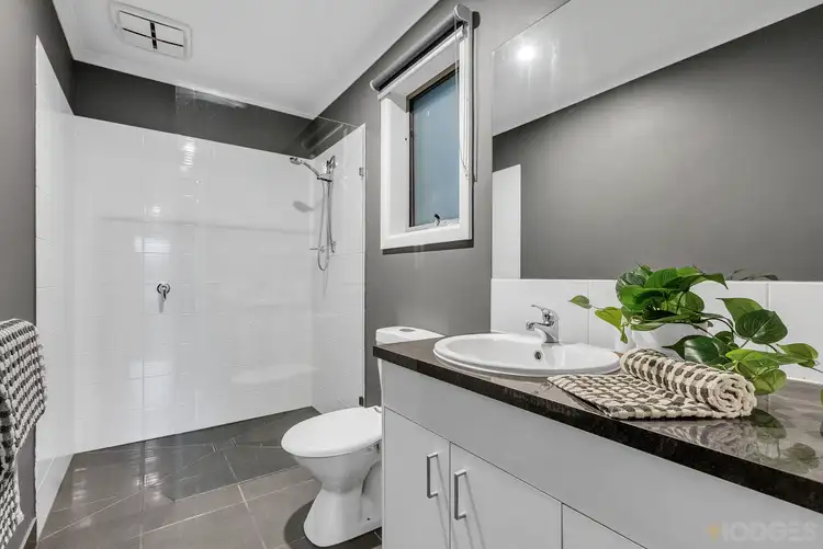 Sixth view of Homely townhouse listing, 2/39 Sunray Avenue, Cheltenham VIC 3192