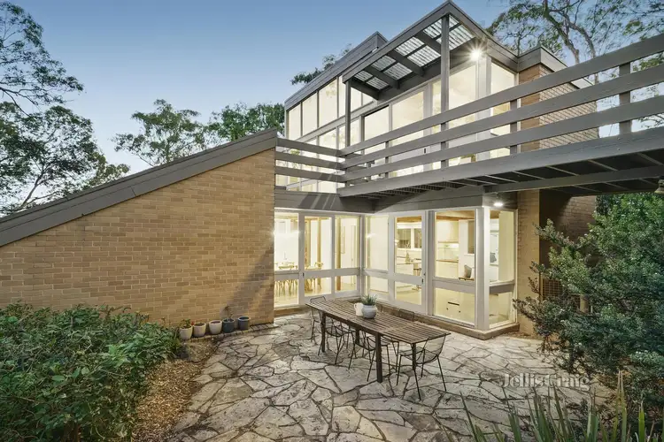 2 Tanya Way, Eltham VIC 3095