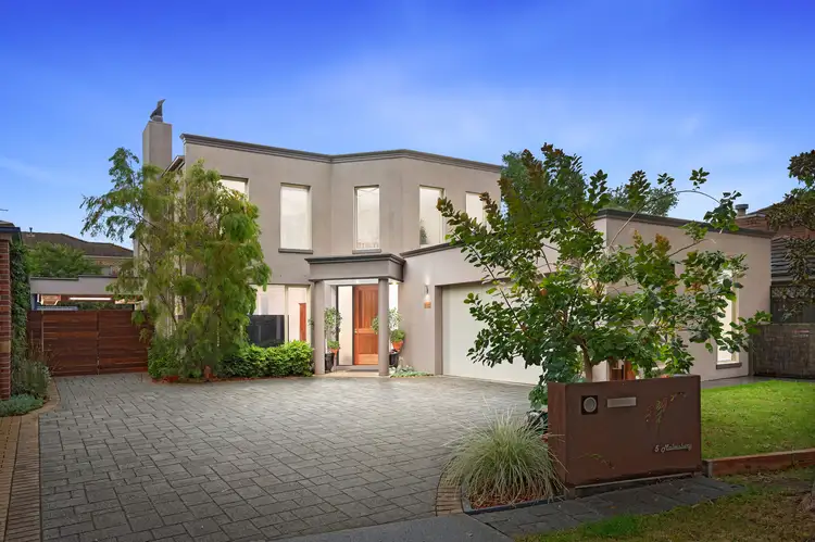 5 Malmsbury Drive