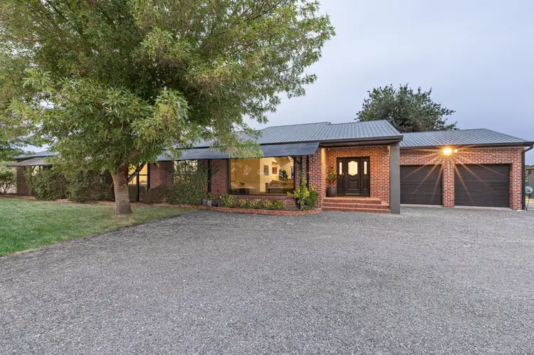 6 Gleno Court, Cardigan VIC 3352
