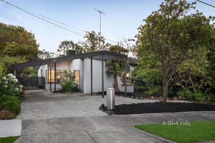15 Golf Avenue, Rosanna VIC 3084