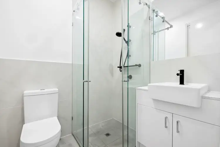 Fifth view of Homely apartment listing, 104/190 Bignell Road, Bentleigh East VIC 3165