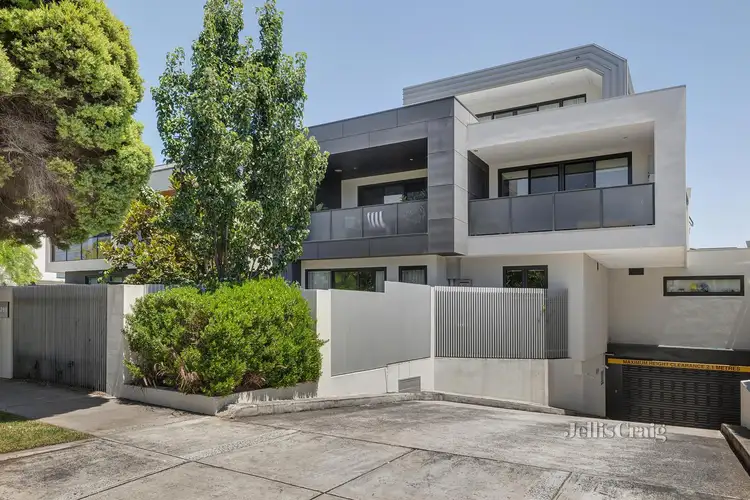 288 Hawthorn Road