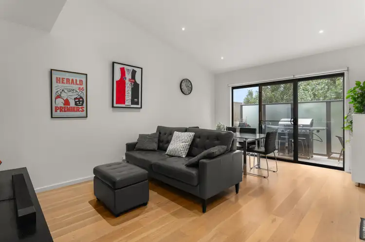 Third view of Homely apartment listing, 10/110 Atherton Road, Oakleigh VIC 3166
