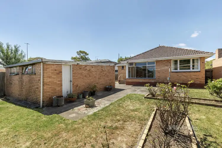 Second view of Homely house listing, 2 Stockdale Avenue, Bentleigh East VIC 3165