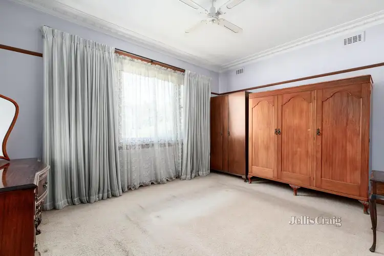 Sixth view of Homely house listing, 2 Stockdale Avenue, Bentleigh East VIC 3165