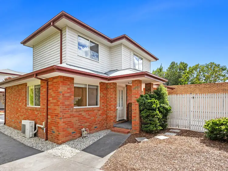 2/3 Slevin Street, Lilydale VIC 3140
