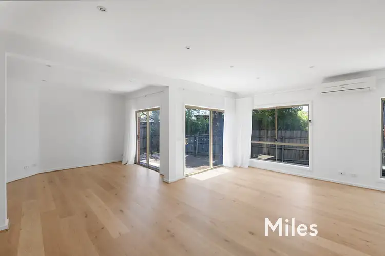 Fifth view of Homely unit listing, 2/4 Tully Court, Ivanhoe VIC 3079