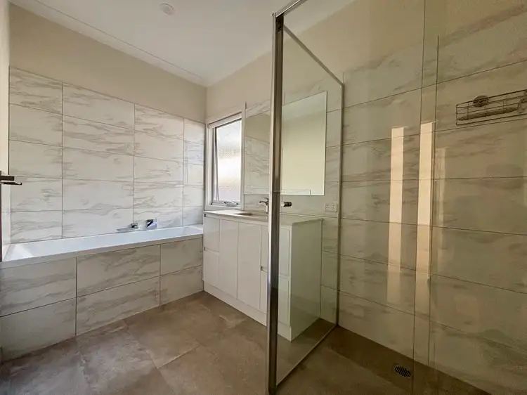 Fourth view of Homely unit listing, 33A Goolgowie Street, Rosebud VIC 3939