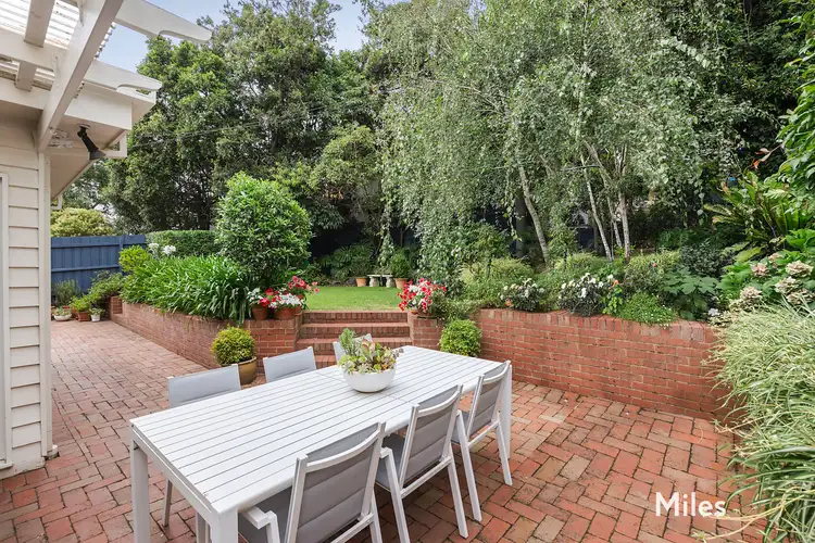 Fifth view of Homely house listing, 3 Oakdene Place, Ivanhoe East VIC 3079