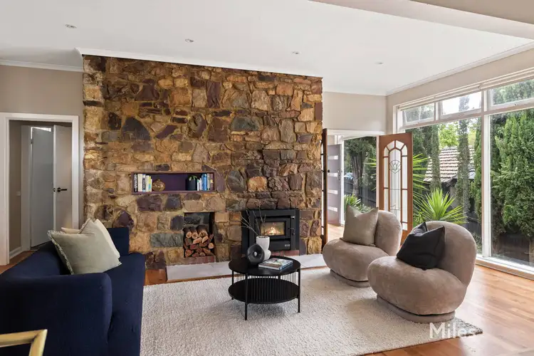 21 Beauview Parade, Ivanhoe East VIC 3079