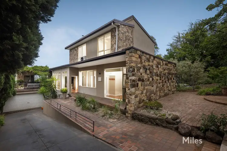 21 Beauview Parade, Ivanhoe East VIC 3079