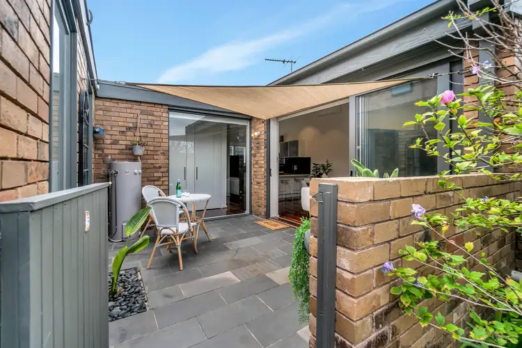 3/60 Beach Road, Mentone VIC 3194