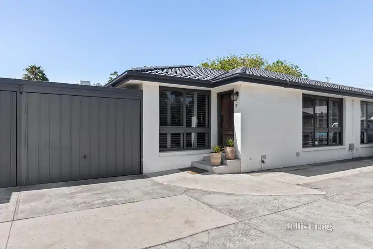 233 Warrigal Road
