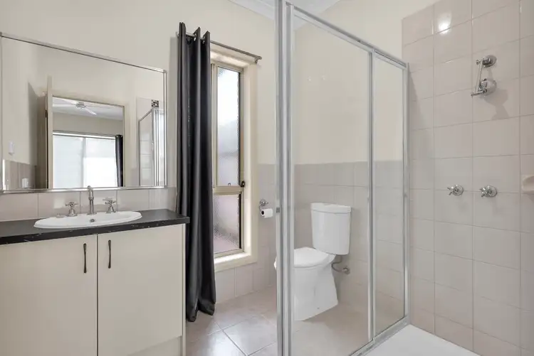 Sixth view of Homely unit listing, 3/4 Acacia Court, Pakenham VIC 3810