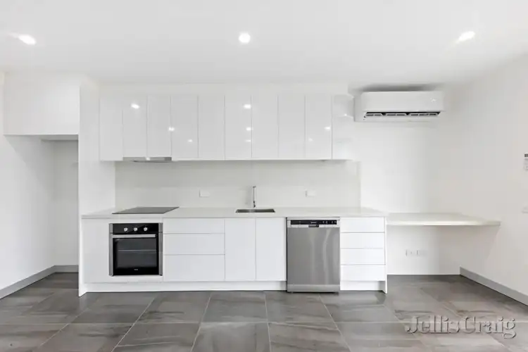 201/98 Bell Street, Heidelberg Heights VIC 3081
