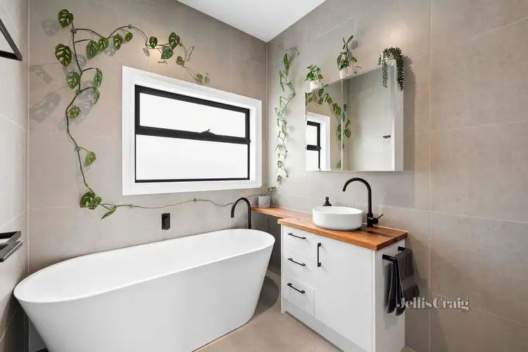 Sixth view of Homely unit listing, 1/205 Southern Road, Heidelberg West VIC 3081