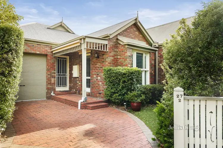 2/27 Lahona Avenue, Bentleigh East VIC 3165
