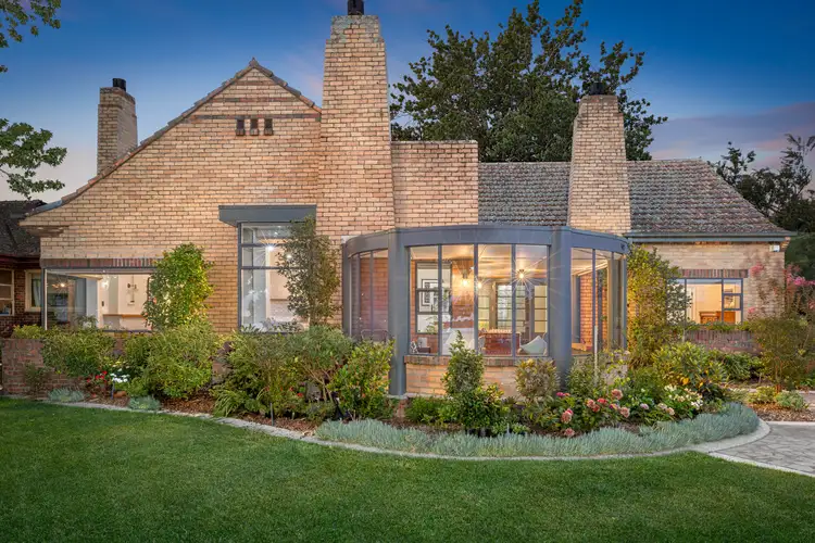 302 Wendouree Parade, Lake Wendouree VIC 3350