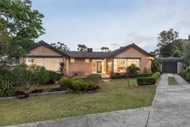 6 Braeside Avenue