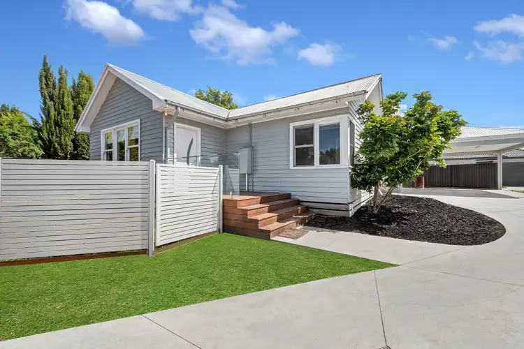 1/16 Henry Street, Koo Wee Rup VIC 3981