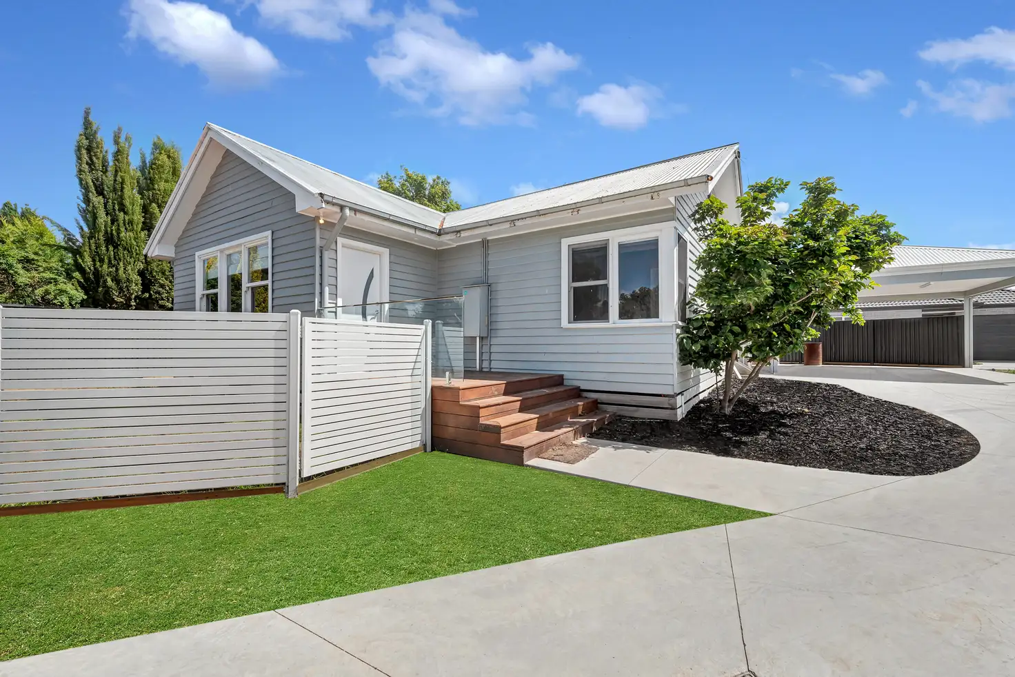 Main view of Homely unit listing, 1/16 Henry Street, Koo Wee Rup VIC 3981